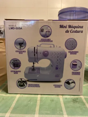 Máquina de costura Nova!!
