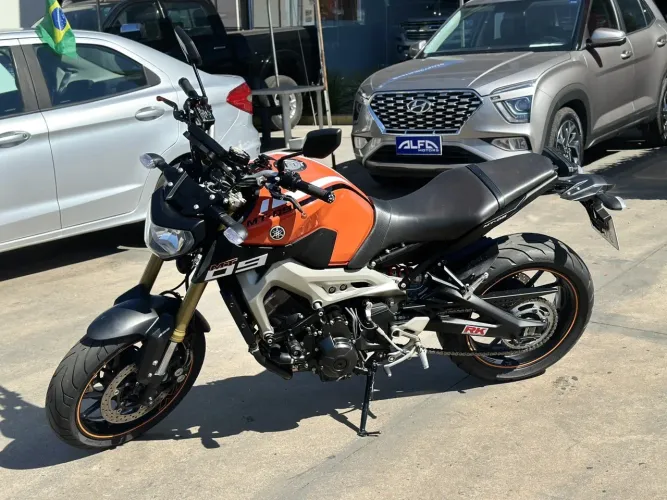 Yamaha Mt-09 2016
