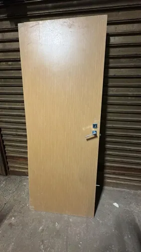 PORTAS MADEIRA (FREIJO LISA)