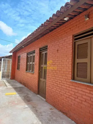 Casa com 2 dormitórios para alugar, 75 m² por R$ 825,00/mês - Curió - Fortaleza/CE