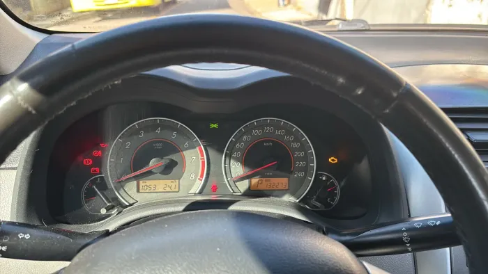 Toyota Corolla GLI 1.8 Flex 16V Aut. 2012
