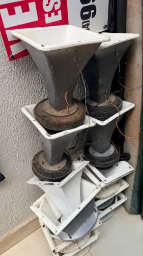 Acessórios som automotivo