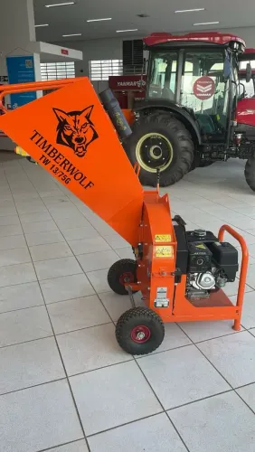 Triturador de galhos TIMBERWOLF 