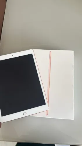 iPad 8 32gb rosê