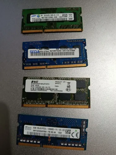4 memórias RAM 2G cada uma