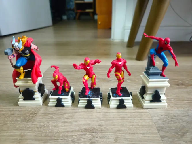 Peça de Xadrez Marvel Planeta Deagostini - Lote com 13 ou a Unidade por 65