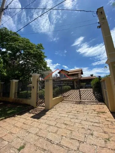 Casa em Condomínio em CITY CASTELLO com 548 m² , 4 quarto(s) , 4 suíte(s) .