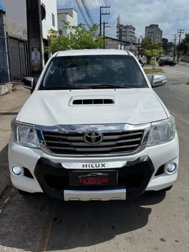 Toyota Hilux CD SRV D4-d 4X4 3.0 TDI Diesel AUT 2015