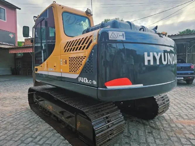 escavadeira volvo Hyundai r140lc9 r140 140 ano 2017