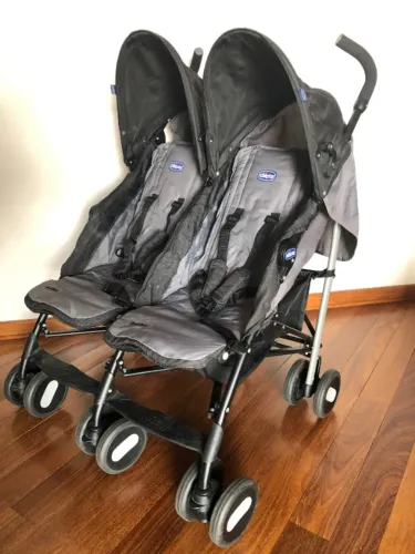 carrinho de bebê