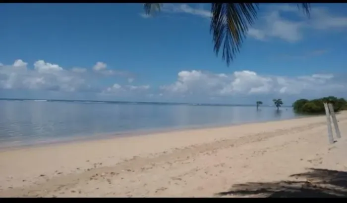 Uma casa e duas kitnets na ilha - Condominio enseada da conceição.