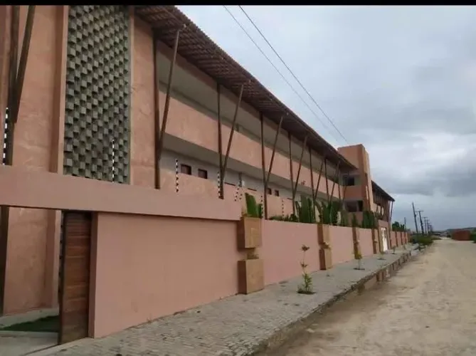 Alugo apartamento no francês