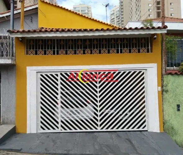 Casa à venda 112m² na Vila Augusta, 2 Dormitótios, 2 vagas e edícola