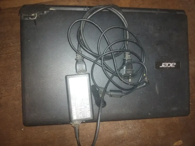 Notebook Acer Aspire ES1-531-P4JQ (N15W4) - Para peças / reaproveitamento - R$ 299
