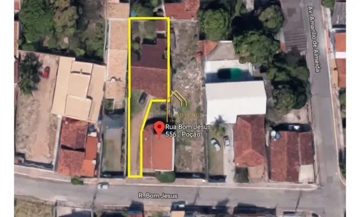 Casa à Venda com Amplo Terreno no Bairro Poção em Cuiabá/MT