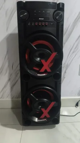 Caixa de som móvel 1300 W
