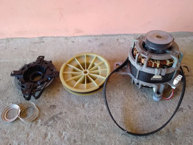 Motor máquina de lavar Eletrolux LT15F e outras completo