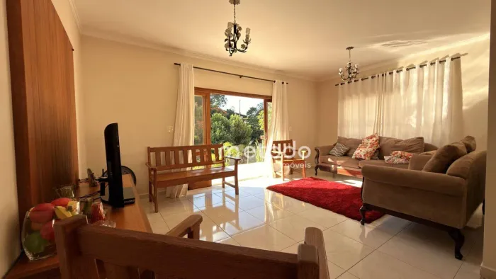 Chácara com 3 quartos à venda, 1111 m² por R$ 1.600.000 - Fazenda Paião (Alpes de Guararem