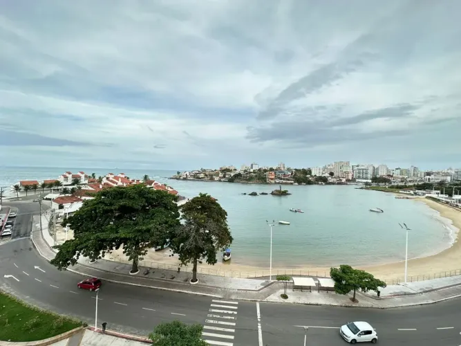 Apartamento para venda tem 135 metros quadrados com 4 quartos em Muquiçaba - Guarapari - E