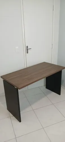 Mesa Escrivaninha para Home Office / Estudos - Perfeito Estado