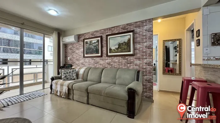 Apartamento 2 dormitórios, 1 vaga, centro, Balneário Camboriú/SC