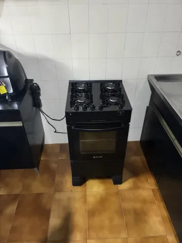 Fogão 4 bocas, acendimento elétrico