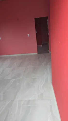 Alugo kit net  todo em porcelanato e novo 