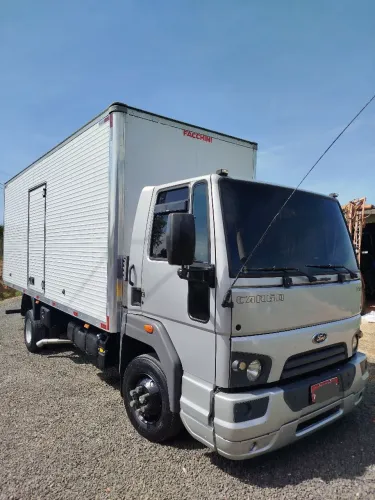 Ford cargo 1119 ano 2017