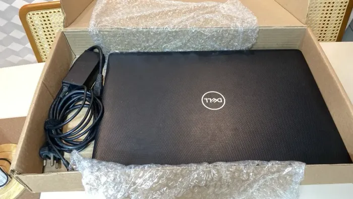 Notebook Dell Inspiron 15" c/ Caixa