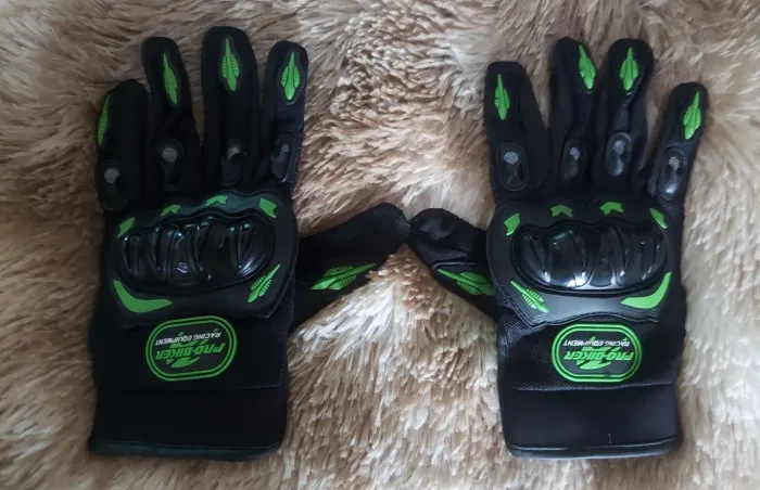 Luvas de motoqueiro novas
