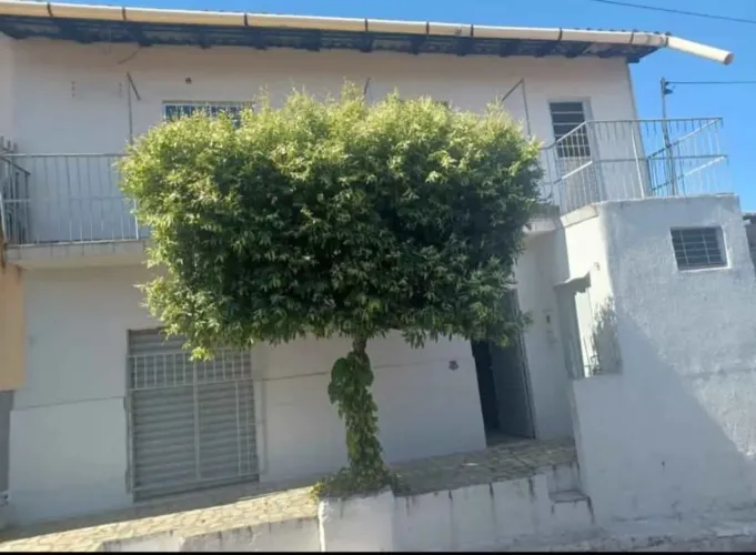 Alugo casa na beira rio