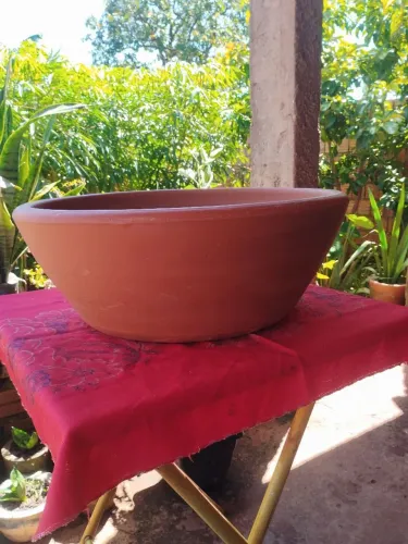 Bacia de cerâmica 