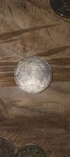 Moeda de Réis comemorativa.