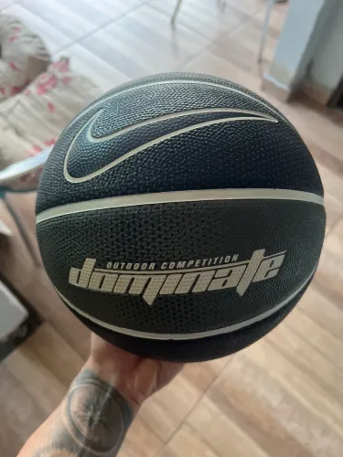 Bola Dominate Nike 74.9 cm Nike Basquete Preta Envio Imediato