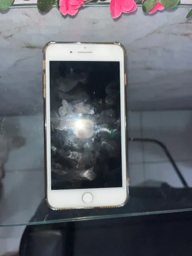 IPHONE 8