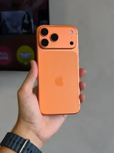 iPhone 17 Pro Max 256GB LARANJA Bateria 97% Garantia Apple Dez/2026 - Loja na Savassi