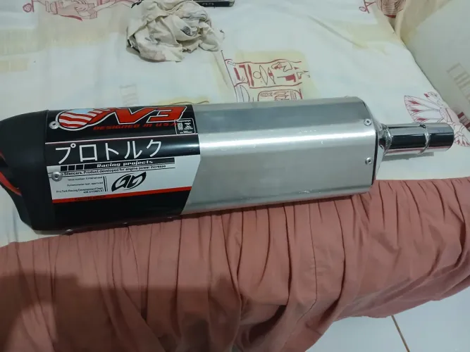 Escape esportivo cb300r 