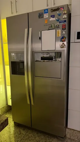 Geladeira duas portas Electrolux
