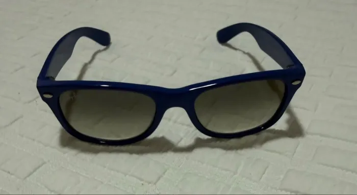 Óculos de sol ray-ban wayfarer armação azul 