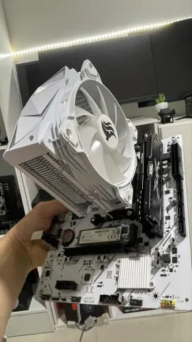 KIT Ryzen 7 + B450 + 16GB RAM + SSD M2