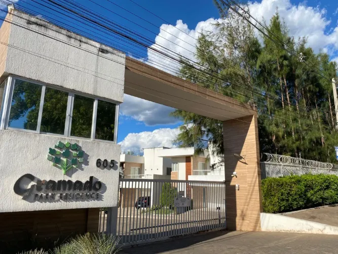 Casa Duplex à Venda em Condomínio Fechado  Gramado Park Residence