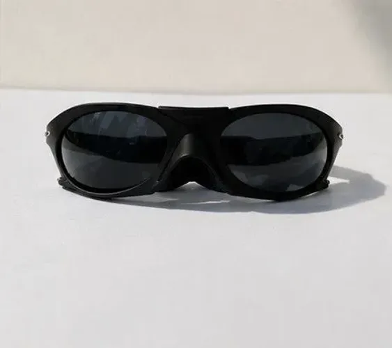 Oakley estilo Mandrake / Travis Scott