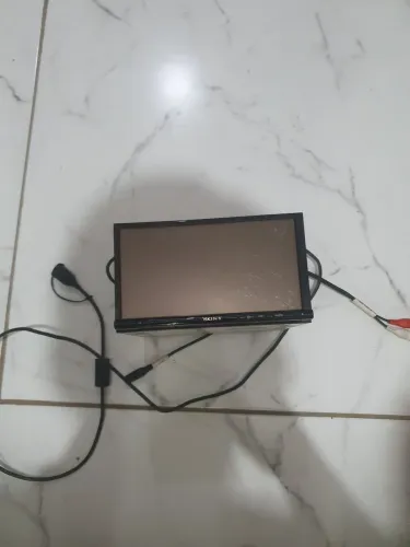 Multimidia sony xav-w70bt com defeito para uso de peças 