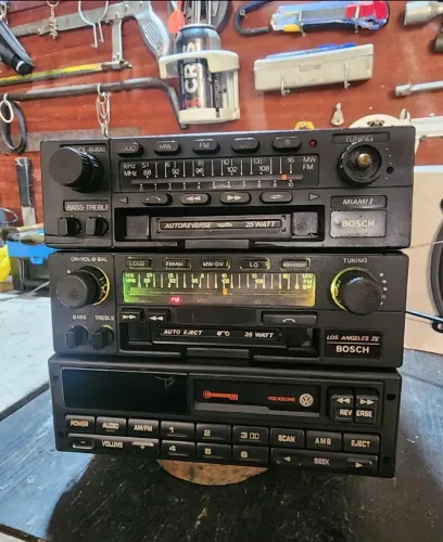 Rádios / Toca-Fitas Antigos e Originais