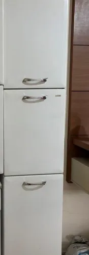 Vende-se armário completo, conservado, sem marcas de uso