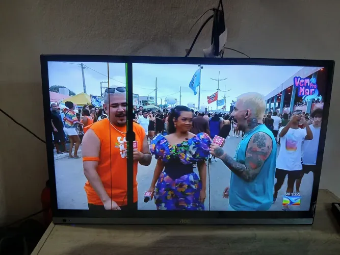 TV AOC funcionando + controle | Não Smart | Leia descrição