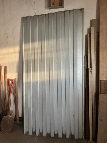 Chapa metálica com perfil trapezoidal 2m x 1m