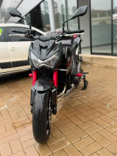 KAWASAKI Z800 SUGOMI EDITION MOD 2017 - SÉRIE ESPECIAL MOTO PARTICULAR