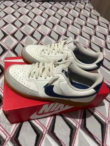 Tênis Nike Court Vision Lo
