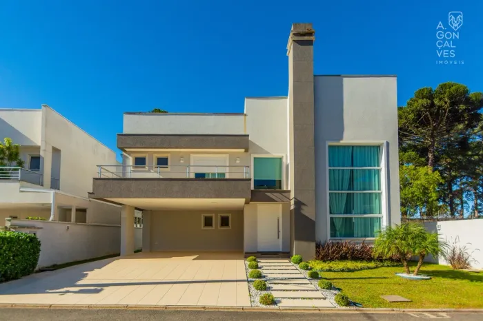 Casa em Condomínio para alugar, 03 Suítes, 04 Vagas, Mobiliada, Santa Felicidade, Curitiba